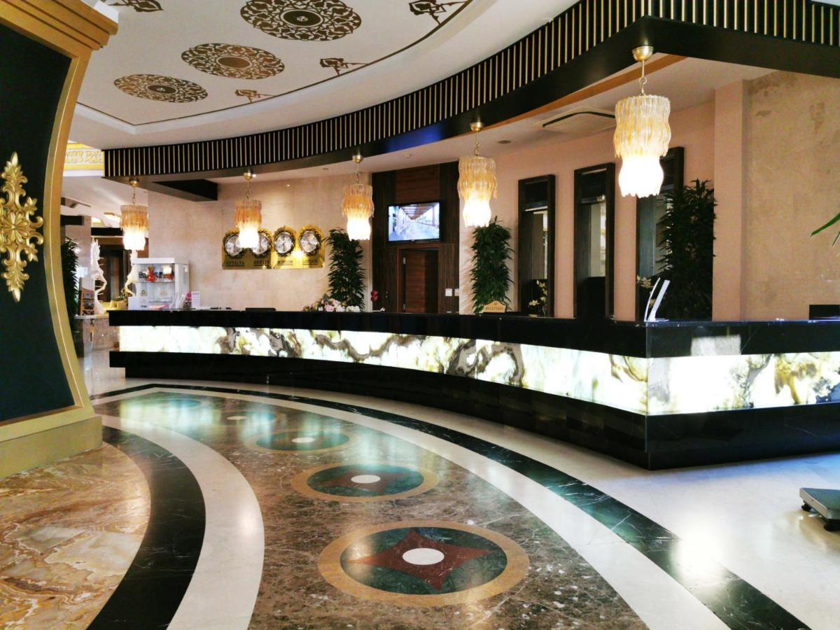 Side Crown Palace Ultra All Inclusive Exterior photo