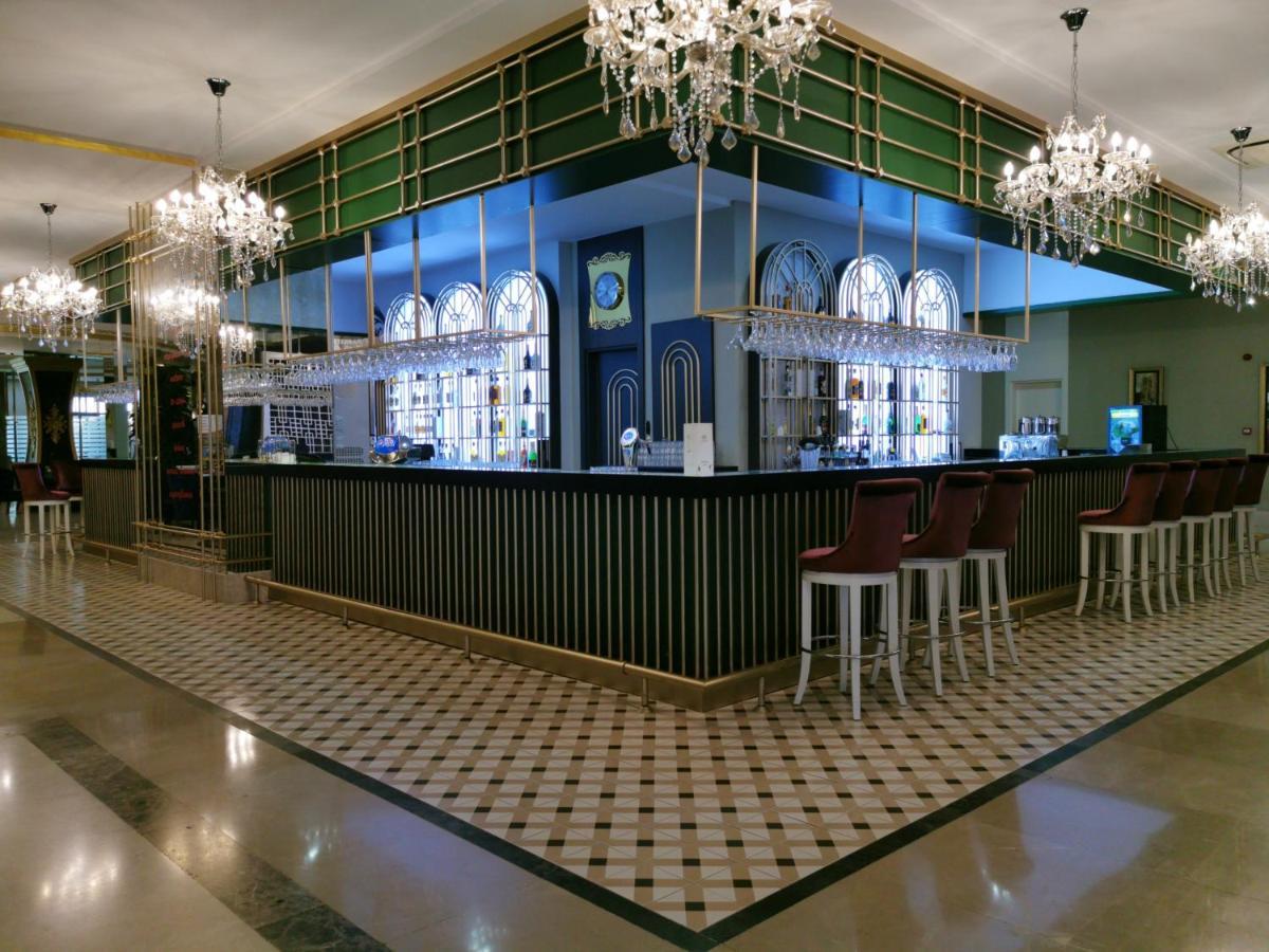Side Crown Palace Ultra All Inclusive Exterior photo